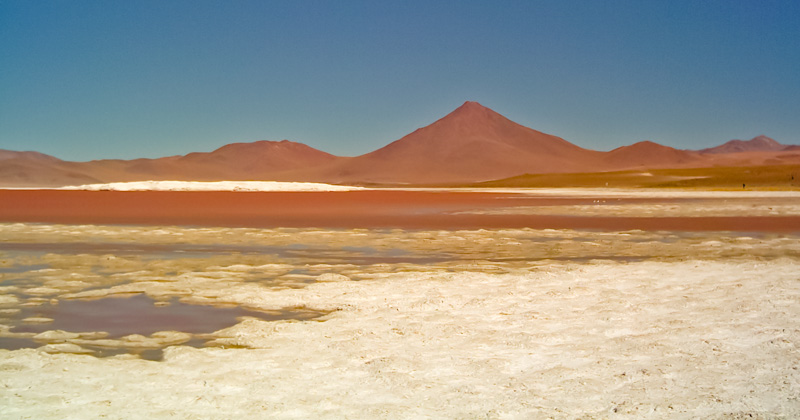 Bolivia laguna rossa