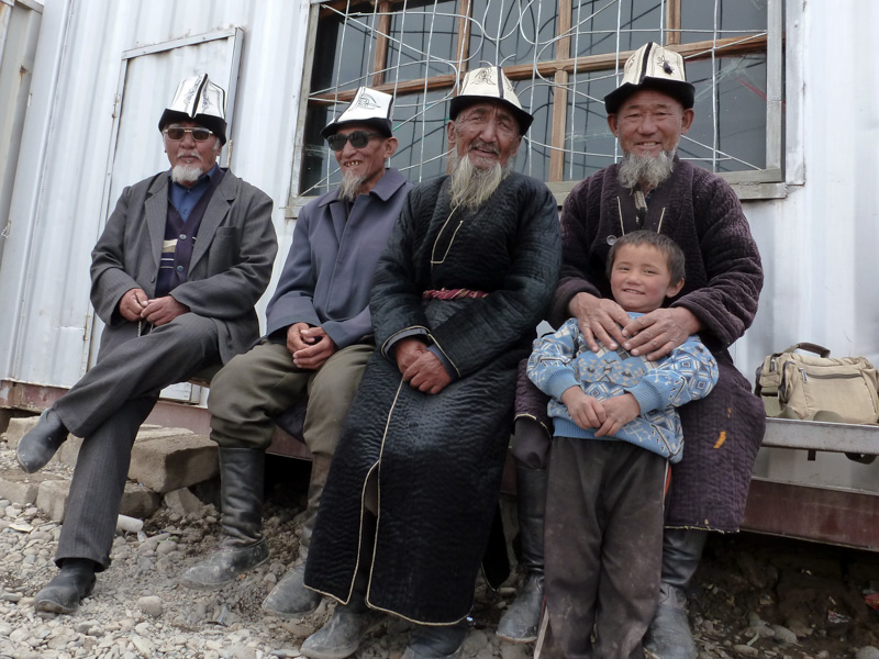 Vecchi Kirghizi - via della seta