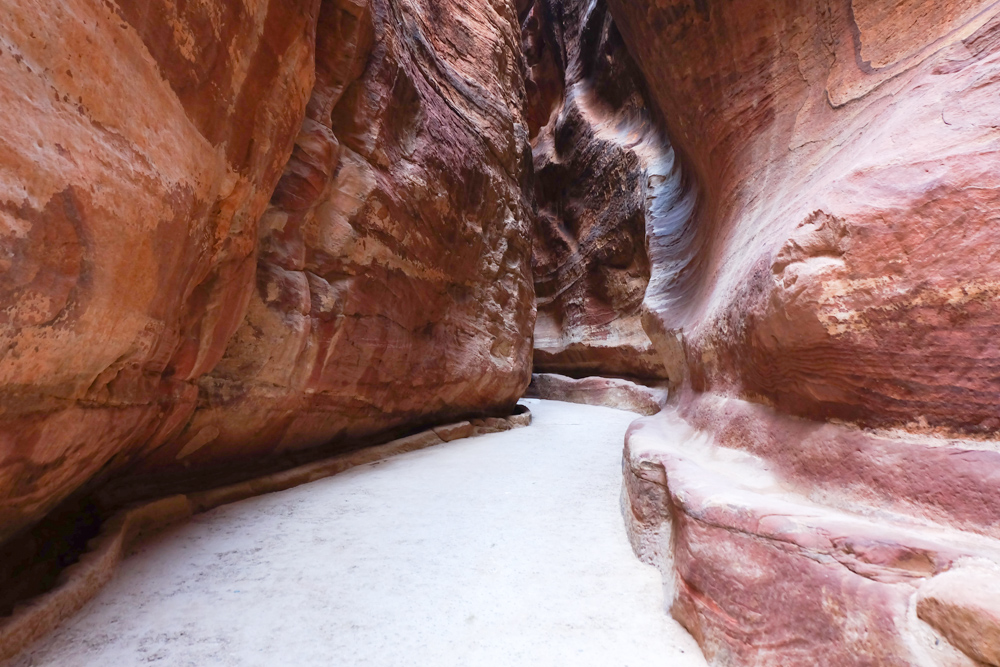Viaggio in Giordania racconto petra canyon rocce