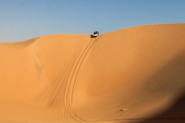 Viaggio in Namibia dune jeep