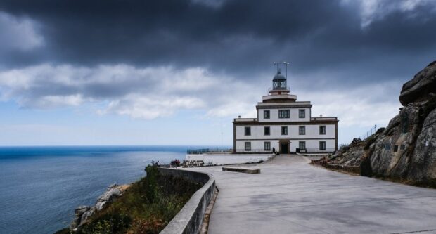 cammino dei fari finisterre faro