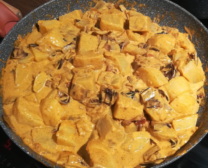 ricetta patate al curry indiano con radicchio tardivo cremina
