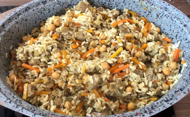 ricetta plov riso pilaf asia centrale carne cinghiale carote ceci cipolla