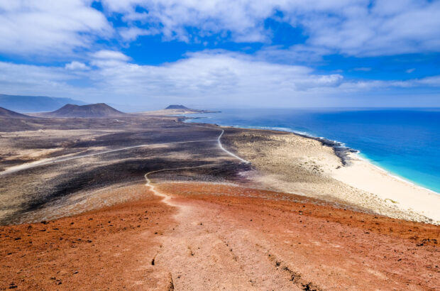viaggio a Lanzarote isola La Graciosa trekking al vulcano
