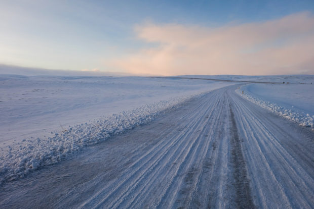 viaggio in Islanda strada ghiacciata
