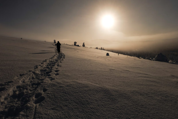 viaggio inverno lapponia pallas yllastunturi racchette da neve libri di viaggio lapponia finlandia
