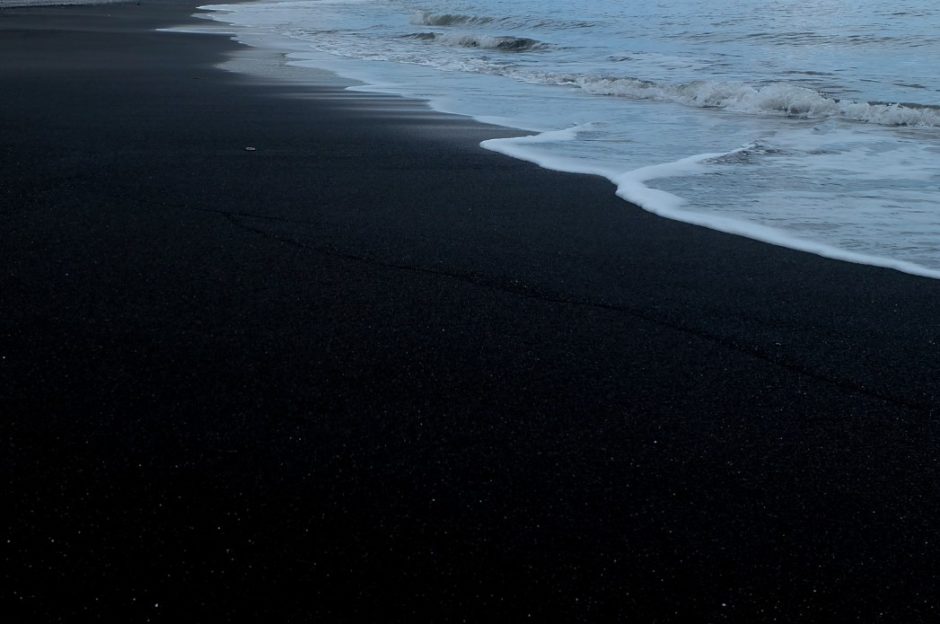 viaggio islanda spiaggia nera Reynisfjara